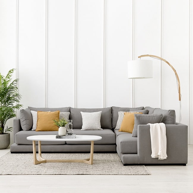 Cojines para sofá gris: ¡Cómo añadir color y estilo!